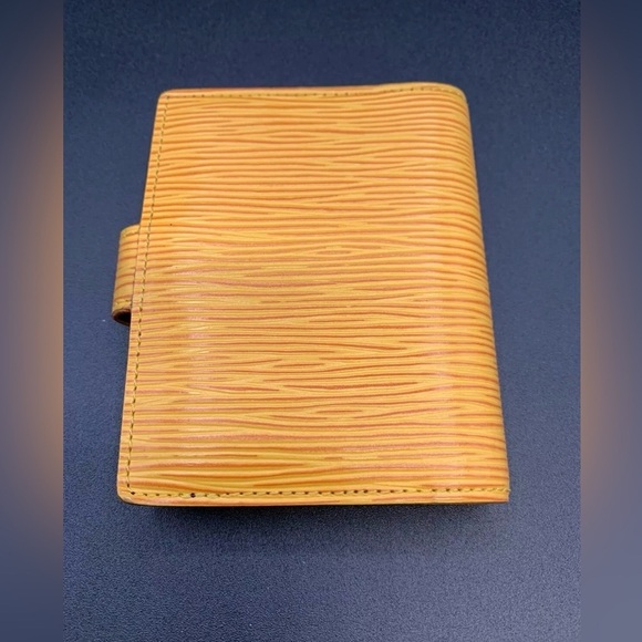 💜💛Louis Vuitton Epi Yellow and Purple Compact Wallet | PRELOVED!!💛💜 - Picture 2 of 7